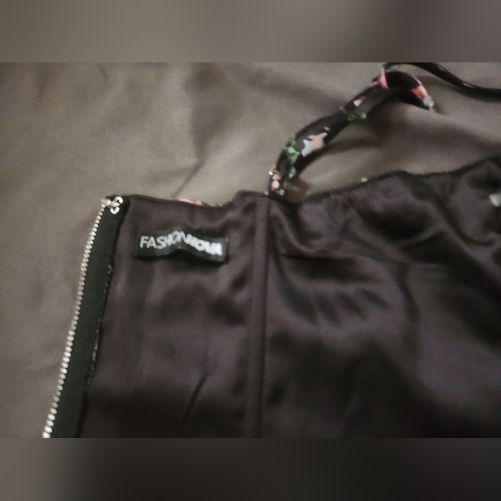 Tank Top - Picture 4 of 5